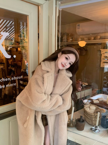 肌触り最高な 2026 マックスマーラ 新作 コート スーパーコピー