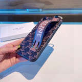 入手困難！2026 セリーヌ 新作 iPhone ケース 全機種 販売 コピー