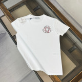 目を惹くカラー 2026 モンクレール 新作 半袖Tシャツ 偽物