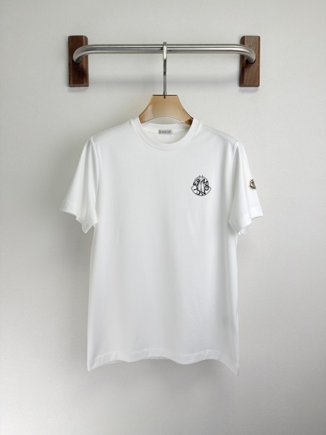 即発送！2026 モンクレール 新作 半袖Tシャツ コピー 2色