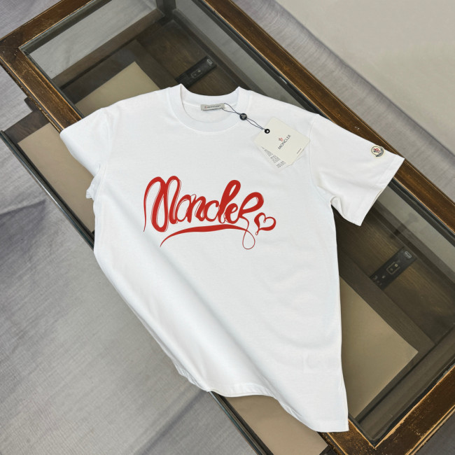 目を惹くカラー 2026 モンクレール 新作 半袖Tシャツ スーパーコピー