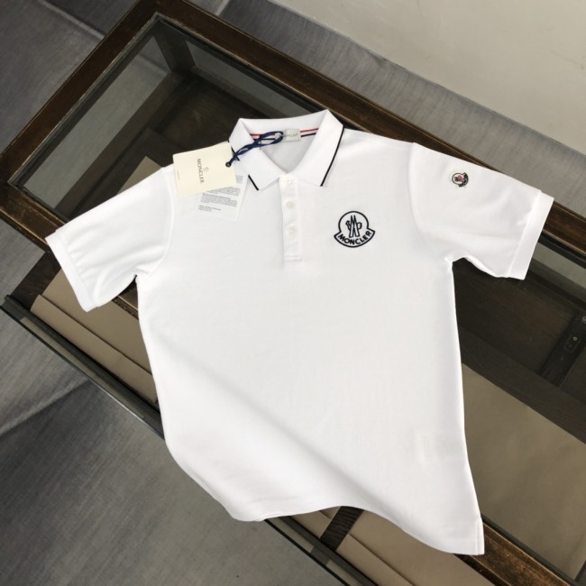 使い勝手良 2026 モンクレール 新作 半袖Tシャツ 偽物