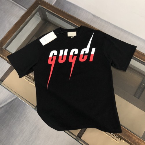 入手困難品！2026 グッチ 新作 半袖Tシャツ スーパーコピー