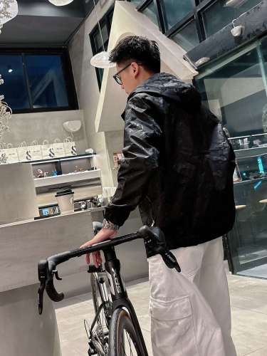 【限定カラー】2026 グッチ 新作 ジャケット 偽物