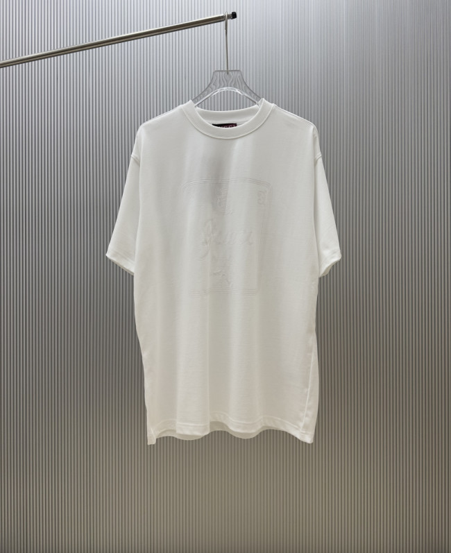激安価格！2026 グッチ 新作 半袖Tシャツ コピー