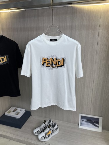 ☆超人気☆  2026 フェンディ 新作 半袖Tシャツ スーパーコピー 2色