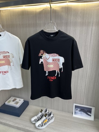 超限定♪  2026 フェンディ 新作 半袖Tシャツ 偽物  2色