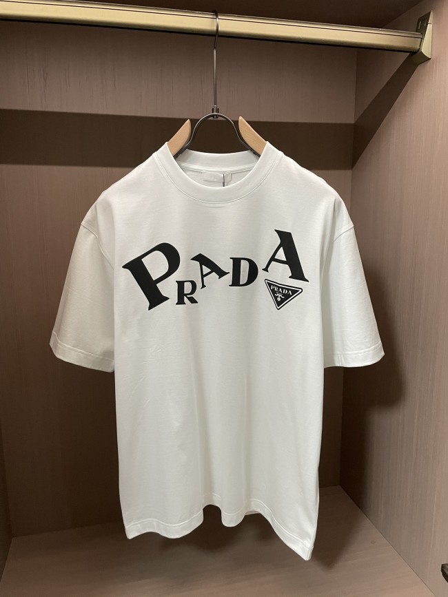 激安価格！2026 プラダ 新作 半袖Tシャツ スーパーコピー 2色