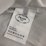 争奪戦 2026 プラダ 新作 半袖Tシャツ スーパーコピー 2色