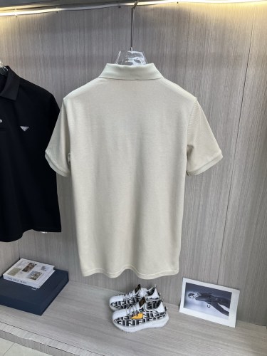 一目惚れ♪ 2026 プラダ 新作 半袖Tシャツ 偽物 3色