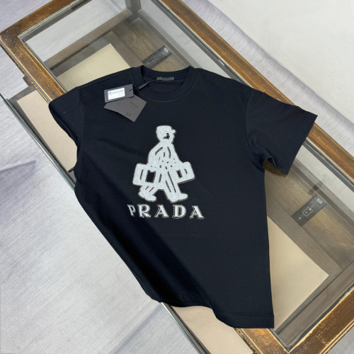 完売必至 2026 プラダ 新作 半袖Tシャツ コピー