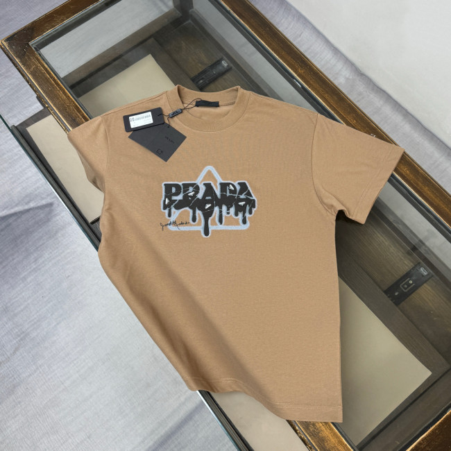 おすすめ 2026 プラダ 新作 半袖Tシャツ スーパーコピー