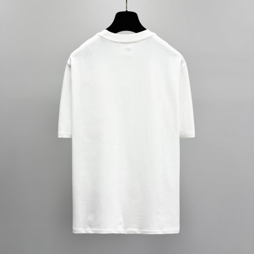 累積売上総額第１位！2026 ジョルジオアルマーニ 新作 半袖Tシャツ 偽物