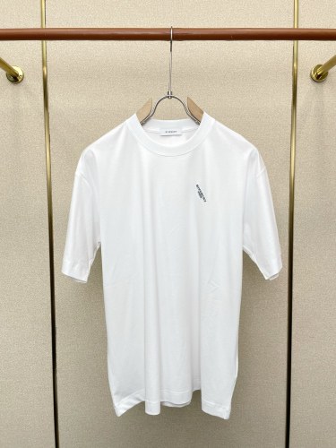 定番人気！2026 ジバンシー 新作 半袖Tシャツ コピー 2色