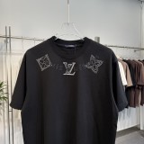 日本未入荷 2026 ルイヴィトン 新作 半袖Tシャツ 偽物