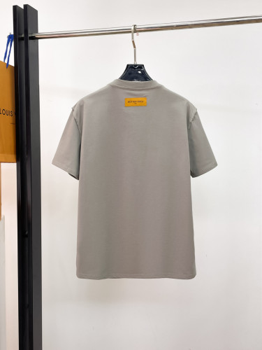 完売必至 2026 ルイヴィトン 新作 半袖Tシャツ コピー