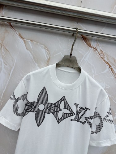 ☆超人気☆ 2026 ルイヴィトン 新作 半袖Tシャツ スーパーコピー
