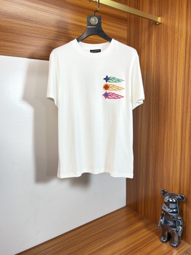日本未入荷 2026 ルイヴィトン 新作 半袖Tシャツ スーパーコピー