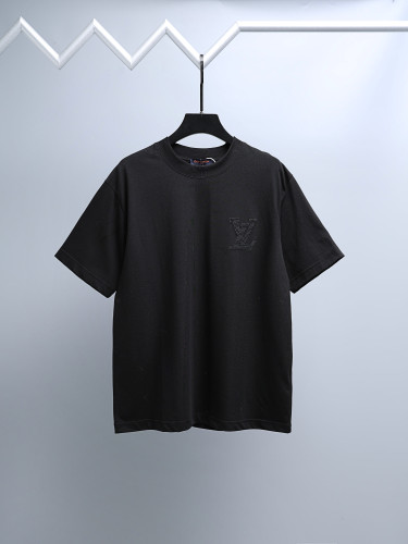 絶対欲しい！2026 ルイヴィトン 新作 半袖Tシャツ スーパーコピー