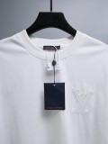 送料込 2026 ルイヴィトン 新作 半袖Tシャツ 偽物