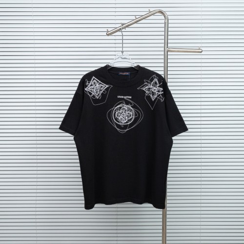 人気No1★ 2026 ルイヴィトン 新作 半袖Tシャツ スーパーコピー