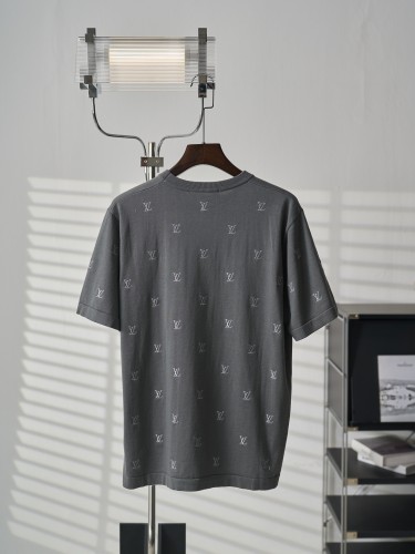 絶対欲しい！2026 ルイヴィトン 新作 半袖Tシャツ スーパーコピー