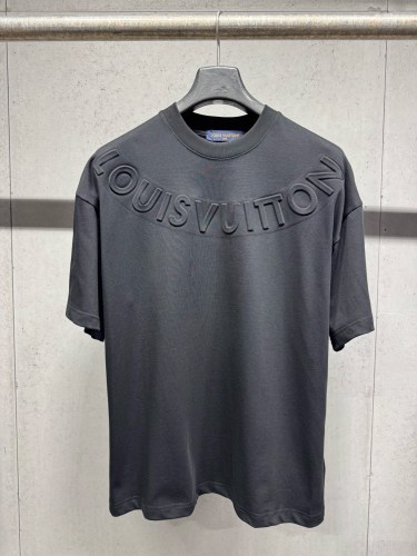 売上総額１位！2026 ルイヴィトン 新作 半袖Tシャツ 偽物