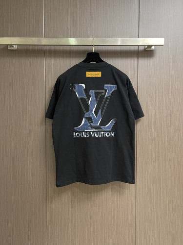 日本未入荷 2026 ルイヴィトン 新作 半袖Tシャツ スーパーコピー