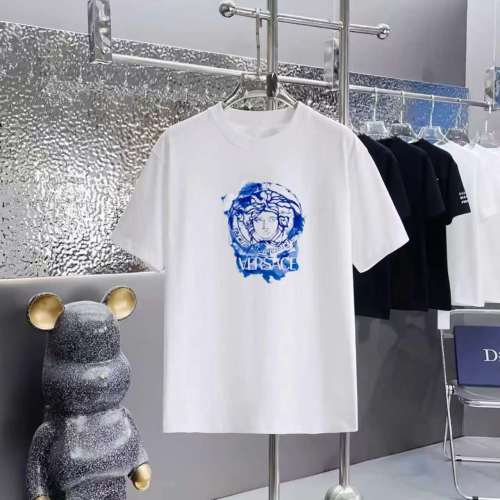 お洒落 2026 ヴェルサーチェ 新作 半袖Tシャツ スーパーコピー