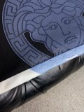 肌触り最高な 2026 ヴェルサーチェ 新作 半袖Tシャツ スーパーコピー