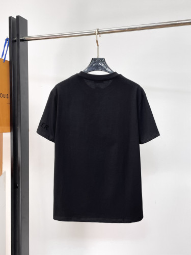 完売必至 ★ 2026 モンクレール 新作 半袖Tシャツ スーパーコピー