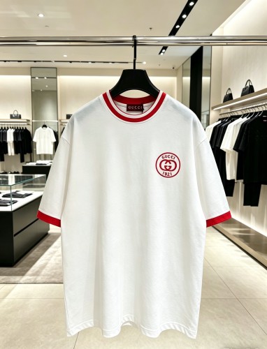 完売必至 ★ 2026 グッチ 新作 半袖Tシャツ 偽物