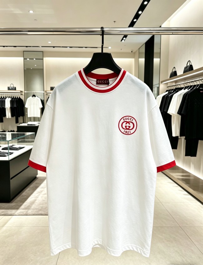 完売必至 ★ 2026 グッチ 新作 半袖Tシャツ 偽物