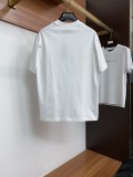 肌触り最高な 2026 ヴェルサーチェ 新作 半袖Tシャツ スーパーコピー