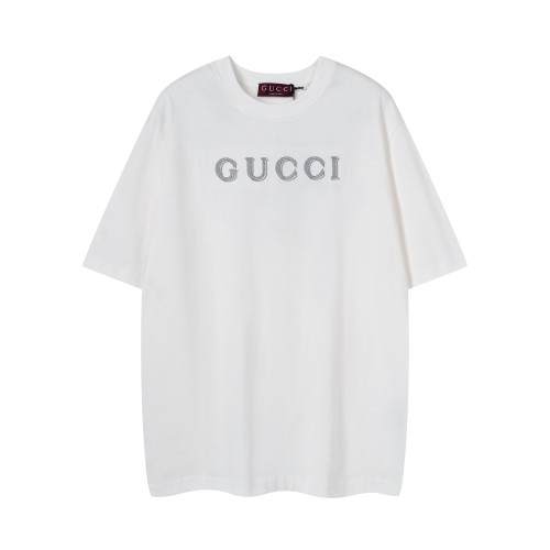 肌触り最高な 2026 グッチ 新作 半袖Tシャツ 偽物