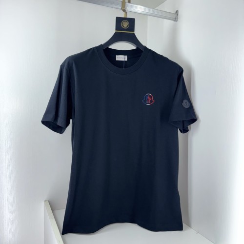 超希少！2026 モンクレール 新作 半袖Tシャツ 偽物