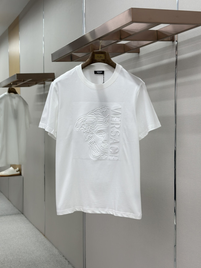 即発送！ 2026 ヴェルサーチェ 新作 半袖Tシャツ スーパーコピー