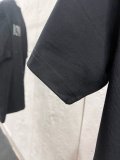 使い勝手良 2026 フェンディ 新作 半袖Tシャツ 偽物