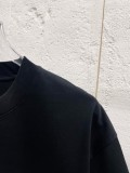 使い勝手良 2026 フェンディ 新作 半袖Tシャツ 偽物