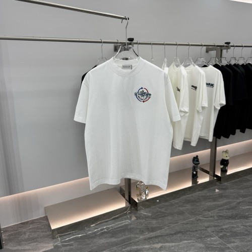 使い勝手良し 2026 モンクレール 新作 半袖Tシャツ 偽物