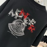 送料込 2026 モンクレール 新作 半袖Tシャツ 偽物