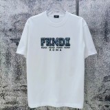 注目度抜群！ 2026 フェンディ 新作 半袖Tシャツ 偽物