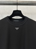 即発送！2026 プラダ 新作 半袖Tシャツ 偽物