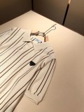完売必至 ★ 2026 プラダ 新作 半袖Tシャツ 偽物