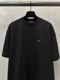送料込 2026 プラダ 新作 半袖Tシャツ 偽物