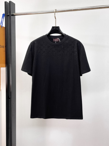 完売必至 ★ 2026 プラダ 新作 半袖Tシャツ 偽物
