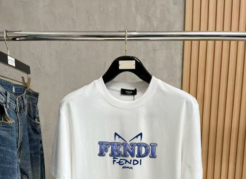 超限定♪ 2026 フェンディ 新作 半袖Tシャツ スーパーコピー