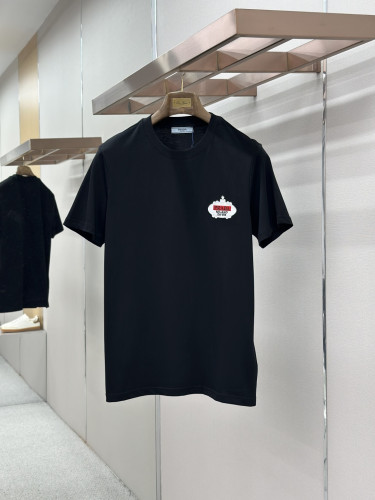超限定♪ 2026 プラダ 新作 半袖Tシャツ 偽物