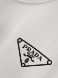 ★日本!!人気！2026 プラダ 新作 半袖Tシャツ 偽物