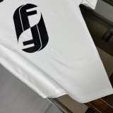完売必至 2026 フェンディ 新作 半袖Tシャツ 偽物